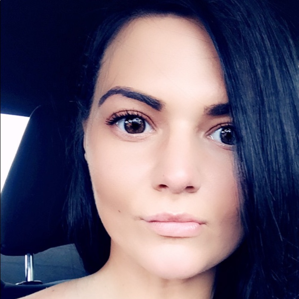 Meet your Posher, Stacey